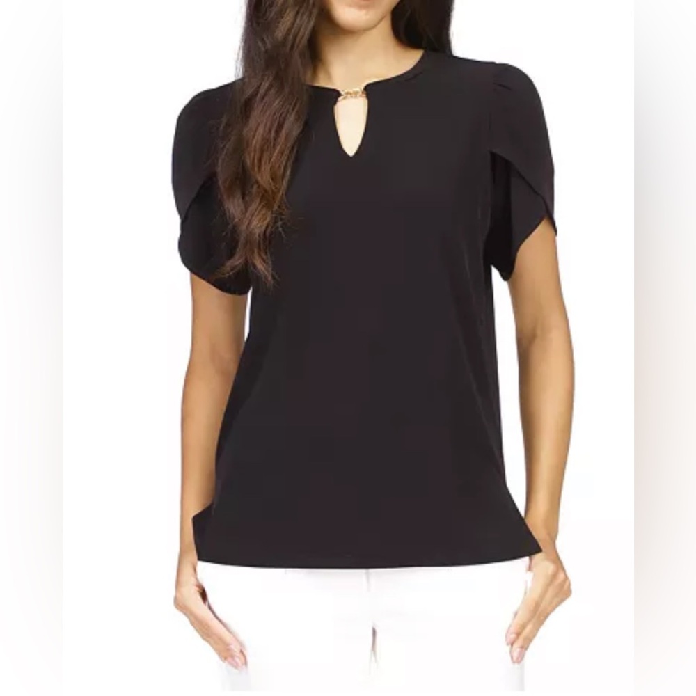 Michael Kors
Women's Chain-Neck Keyhole blouse‎